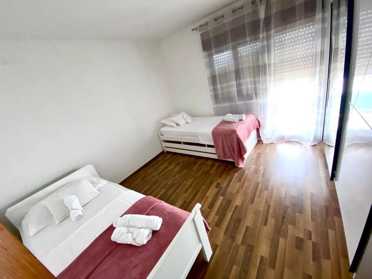 Dama Apartment Kastela Bagian luar foto